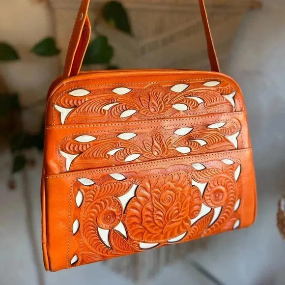 Handcrafted Tooled Leather Bag - 10x9 Orange Crossbody Purse Made in Mexico - Picture 4 of 12